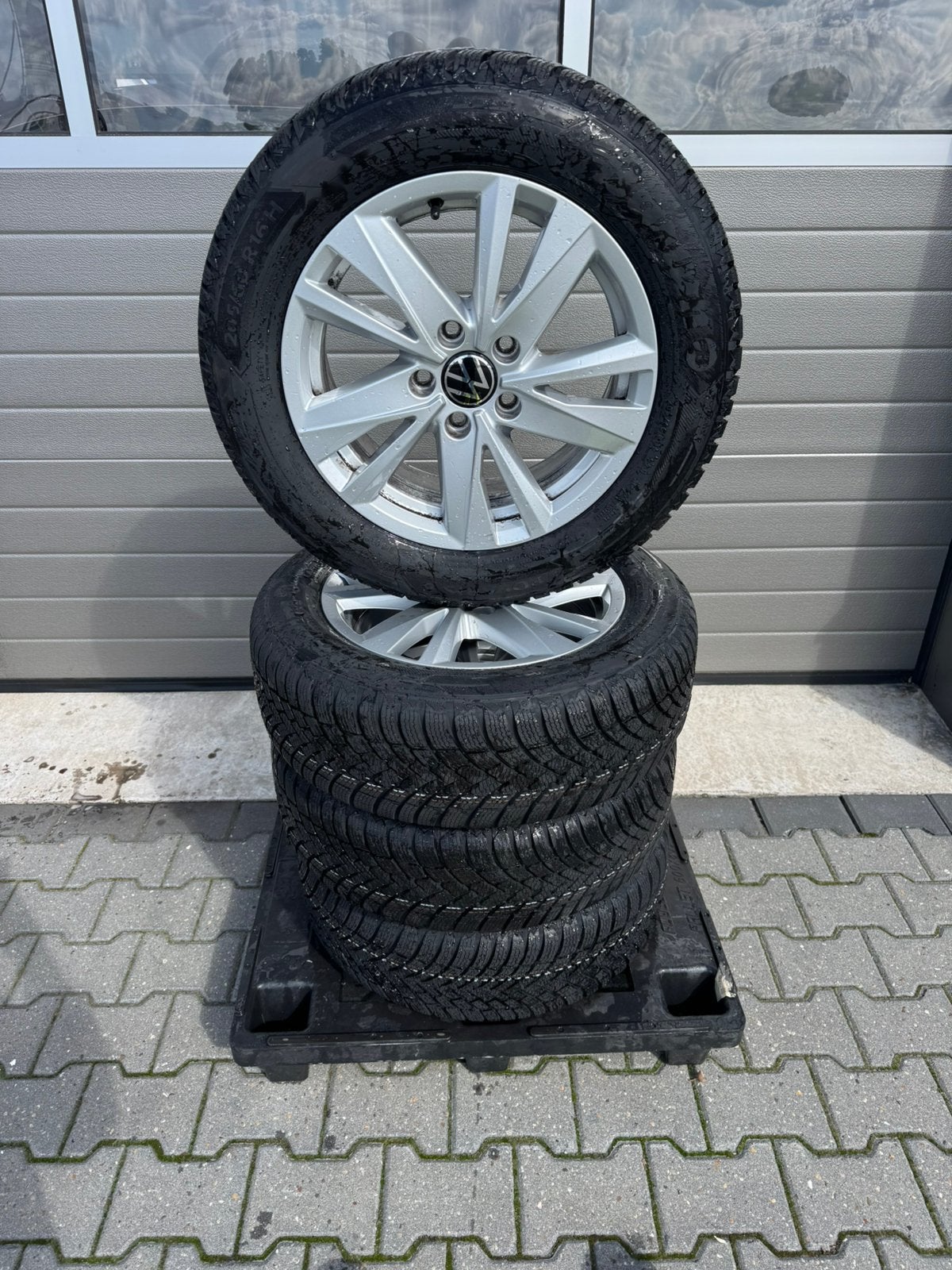 Origineel volkswagen Touran winterset, nieuw banden 16inch, Ophalen, 16 inch, Banden en Velgen, Nieuw