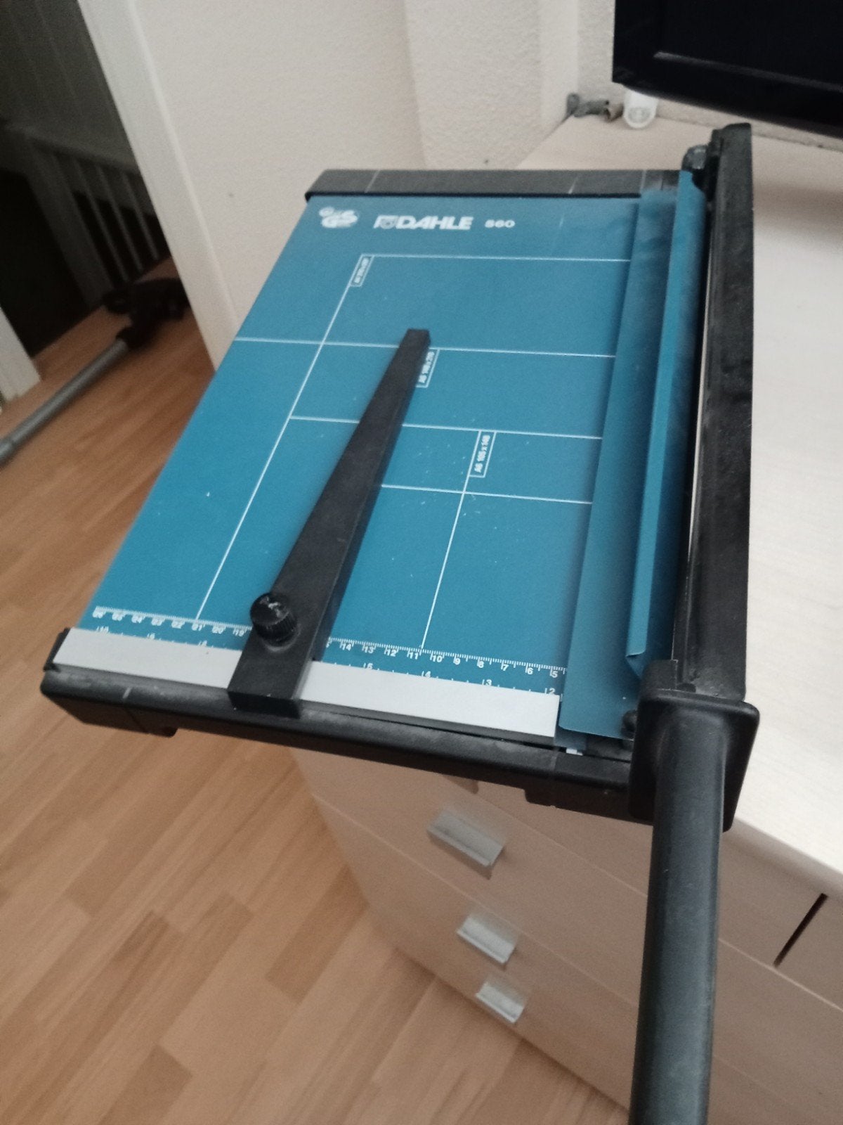 Papier snijmachine Dahle 560, Diversen, Ophalen