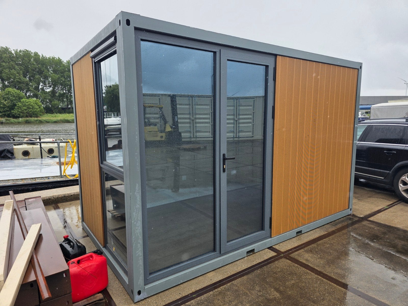 Tiny house container, Ophalen, 250 tot 500 cm, Schuur, 3 ramen of meer