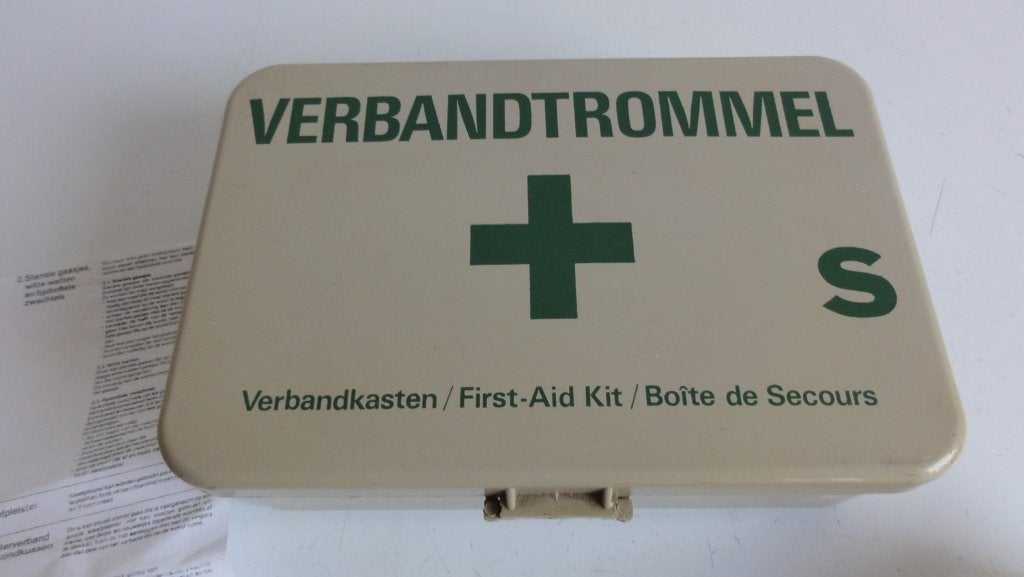 Verbanddoosjes met inhoud, twee oude verbandtrommels, Antiek en Kunst, Ophalen of Verzenden