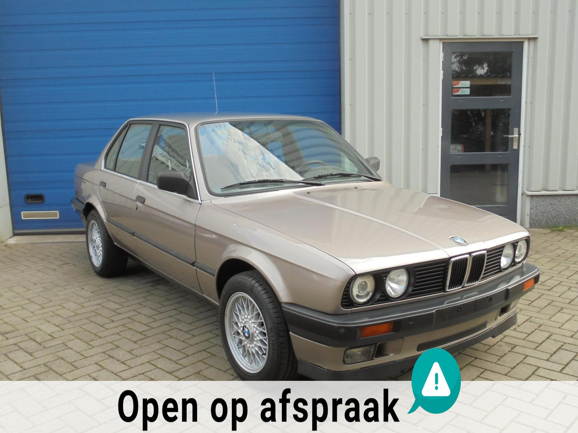 BMW 3-serie 316i 1.8l, Auto's, Oldtimers, 1596 cc, Bruin, Origineel Nederlands, Sedan