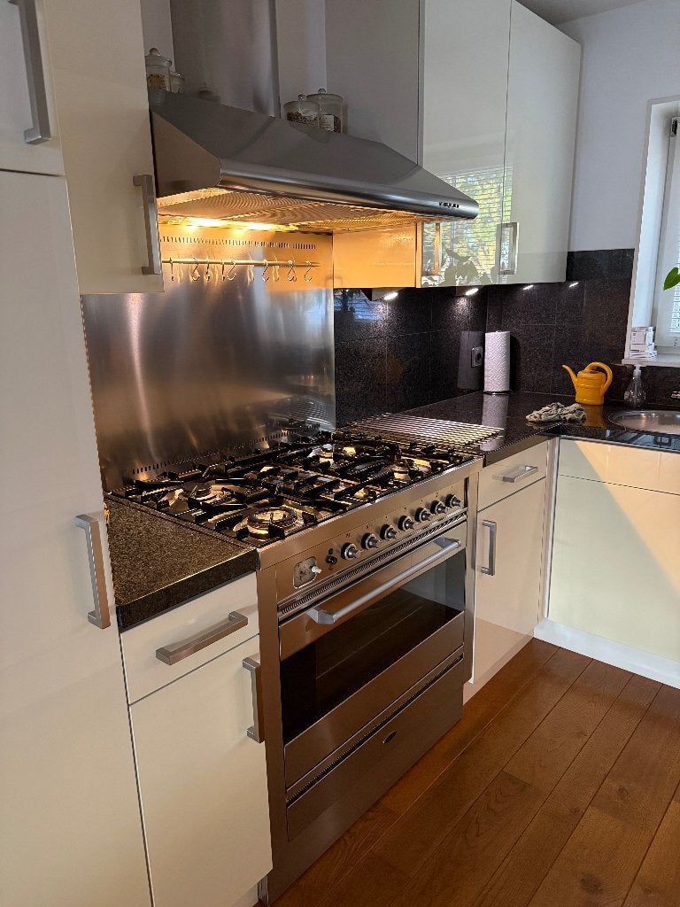 Fornuis en afzuigkap met pizza steen, grillplaat en spit, Ophalen, 60 cm of meer, Zo goed als nieuw, Gas