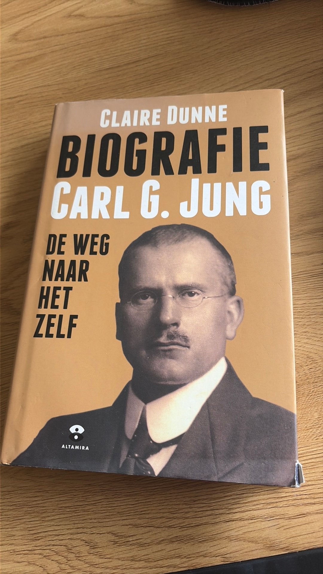 Biografie Carl G. Jung - De weg naar het Zelf - Claire Dunne, Boeken, Claire Dunne, Ophalen of Verzenden, Zo goed als nieuw, Sport