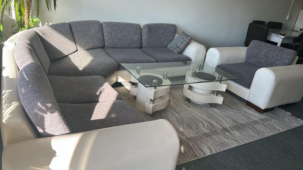 Moderne Hoekbank met Fauteuils en Salontafel, Ophalen of Verzenden, Gebruikt, Kunststof