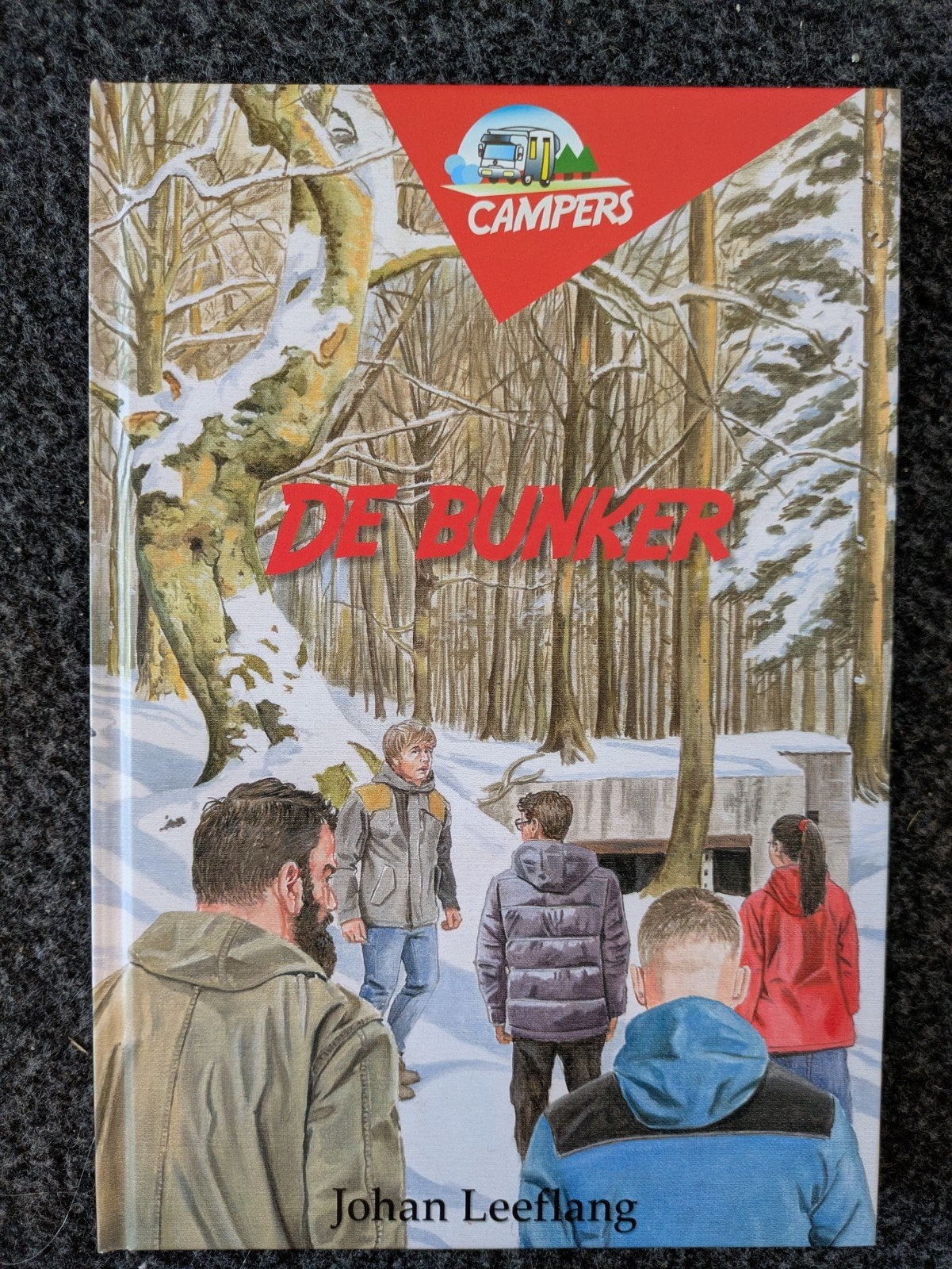 De Bunker - Avontuurlijk jeugdboek, Ophalen of Verzenden, Zo goed als nieuw, Johan Leeflang
