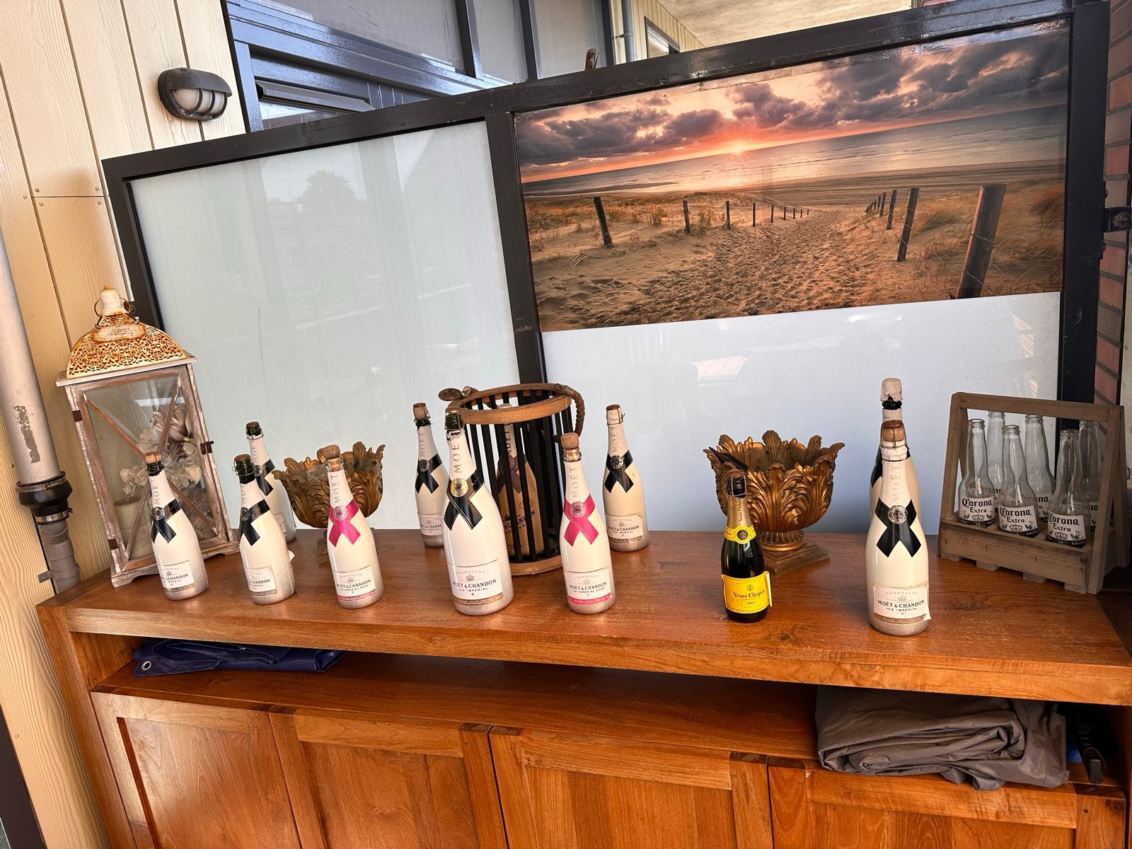 Moët Chandon Decoratie Set - Champagneflessen en andere, Gebruikt, Overige stijlen, Ophalen of Verzenden, Wit