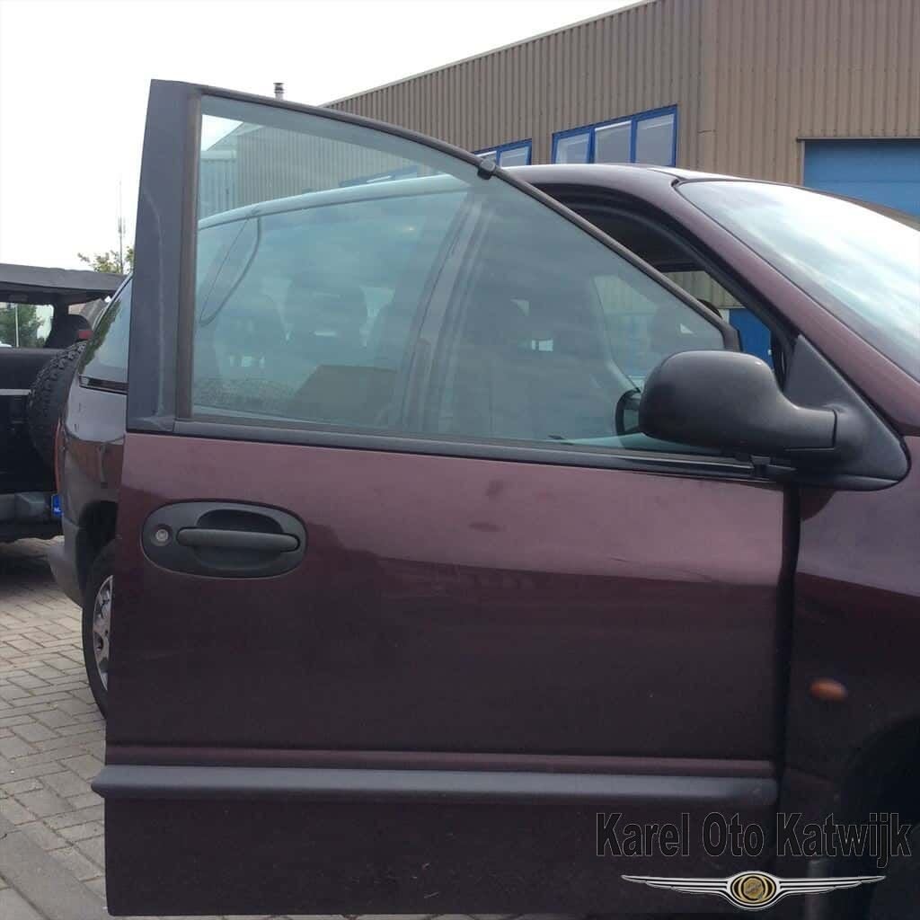 Voordeur links Chrysler Voyager / Grand Voyager 1996-2000 di, Auto-onderdelen, Carrosserie en Plaatwerk, Gebruikt, -, Deur, -