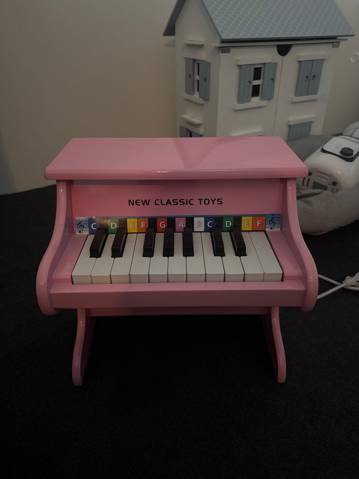 Roze speelgoedpiano 'New Classic Toys', Ophalen, Gebruikt, Meisje