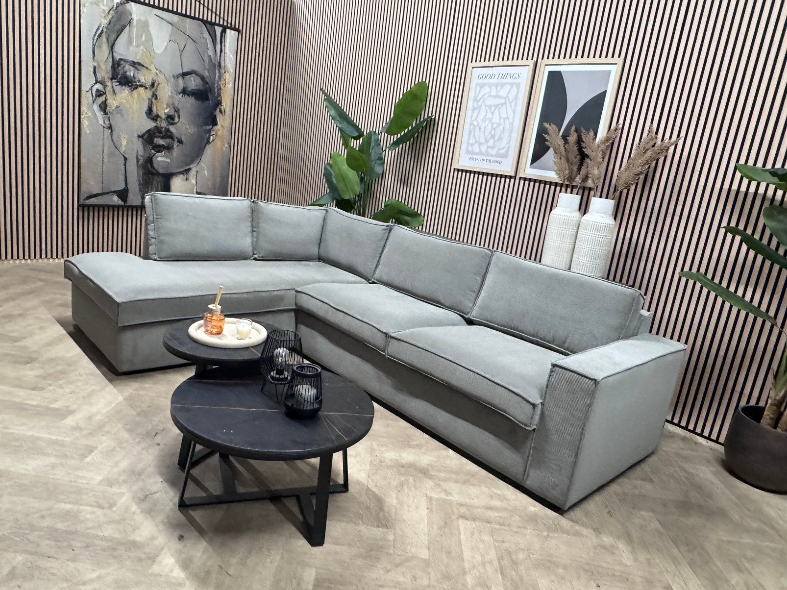 ZGAN | WOOOD Thomas Hoekbank - Grijs - 285 x 195, 250 tot 300 cm, Woood ribstof hoekbank bank grijs modern tijdloos, -, -