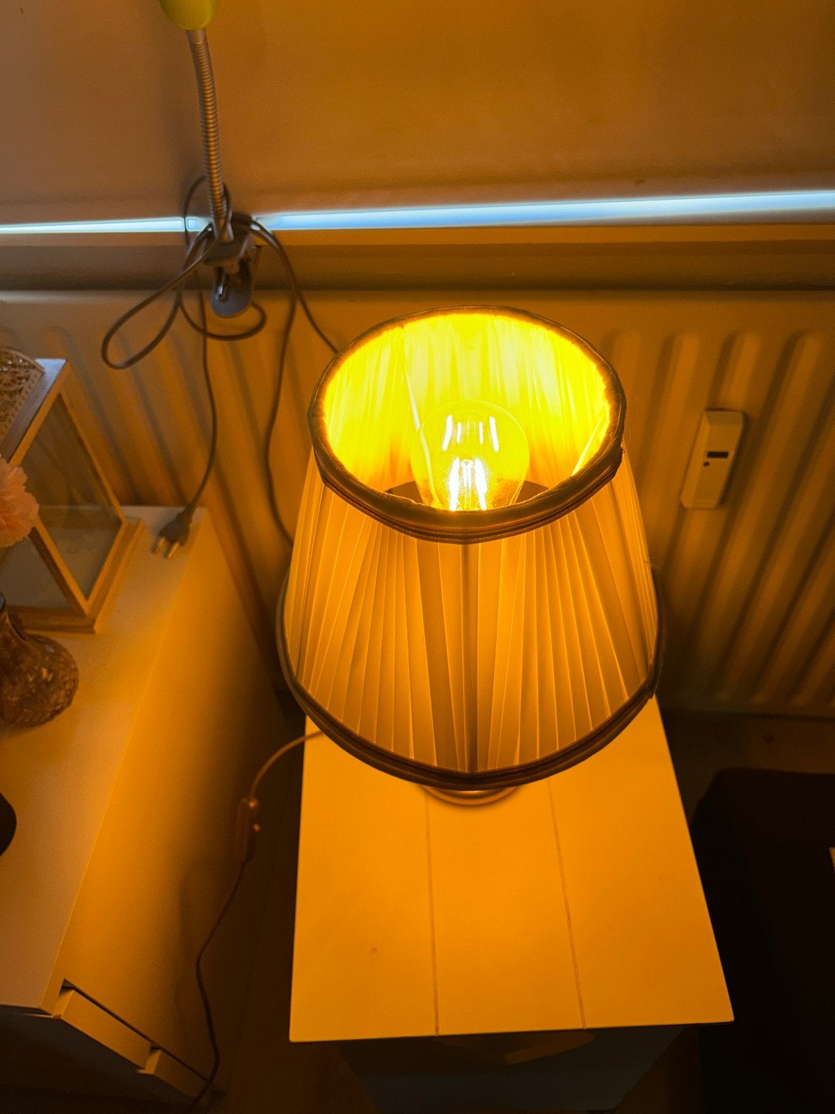 Vintage Schemerlamp met Plissé Kap - Crème/Beige, Beige, Met schakelaar, Gebruikt, Overige merken