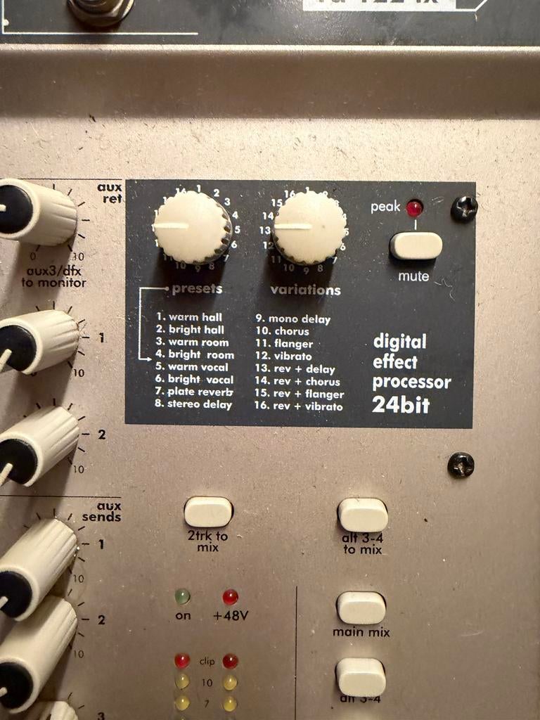 Lem Mixer | Met 24 Bit Effects Ingebouwd, Muziek en Instrumenten, Ophalen, Gebruikt, 10 tot 20 kanalen, Microfooningang