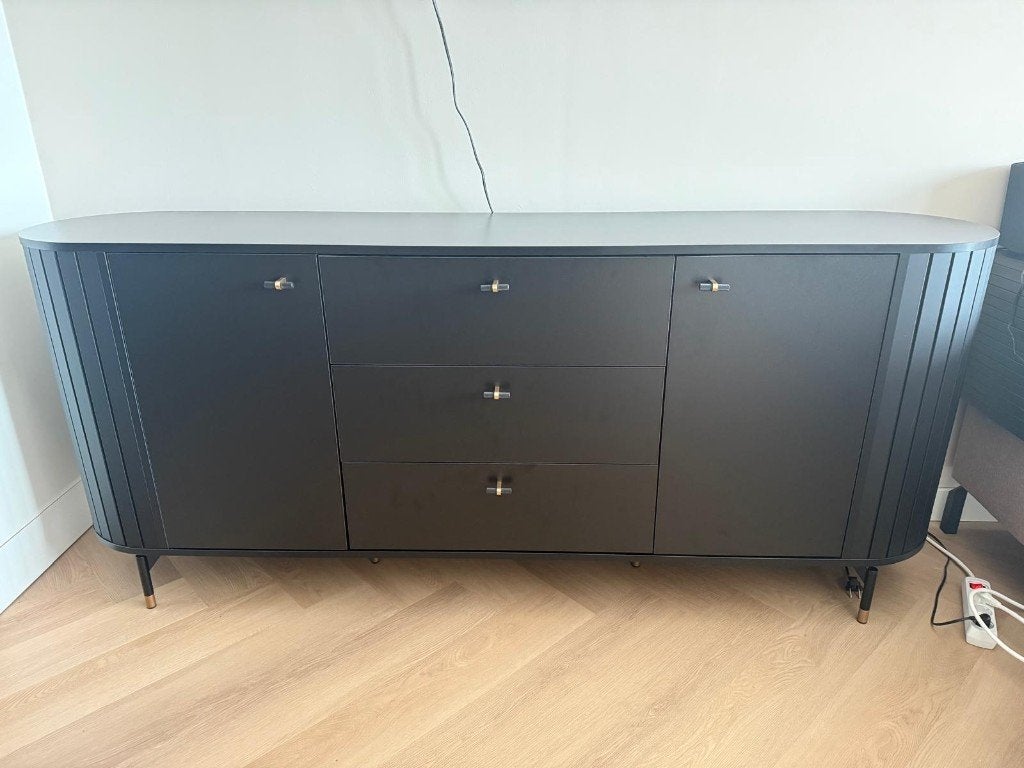 Zeer nette Zanzibar ZA 4 Dressoir 190cm Black, Met deur(en), Modern / Hotel Chique, 150 tot 200 cm, Ophalen of Verzenden