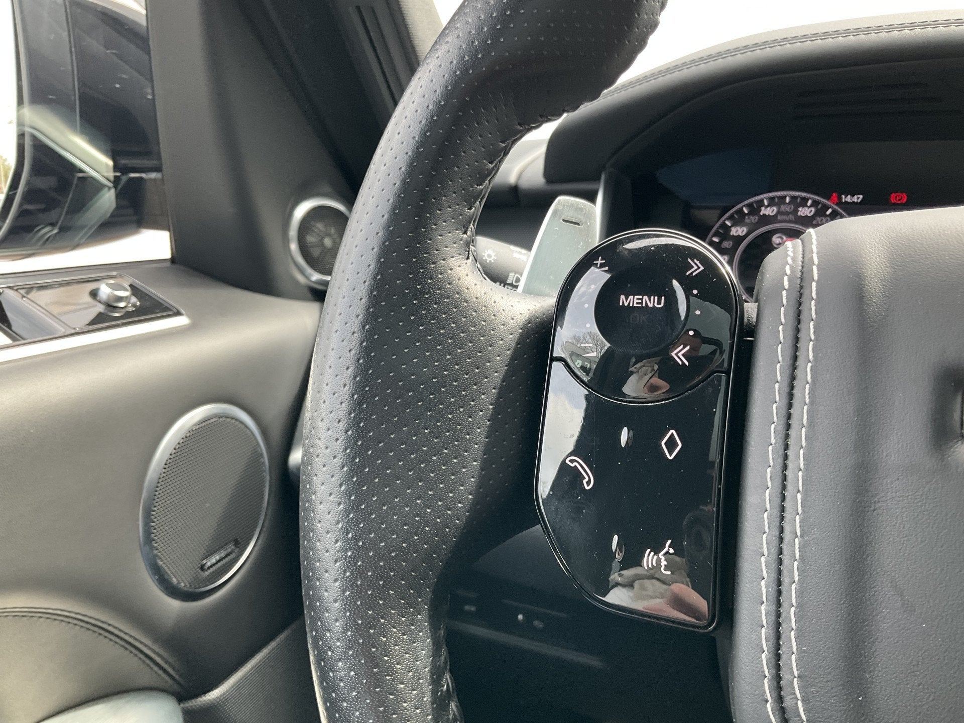 Foto 43 van Land Rover Range Rover Sport 5.0 V8 SC SVR 575 Carbon Santor