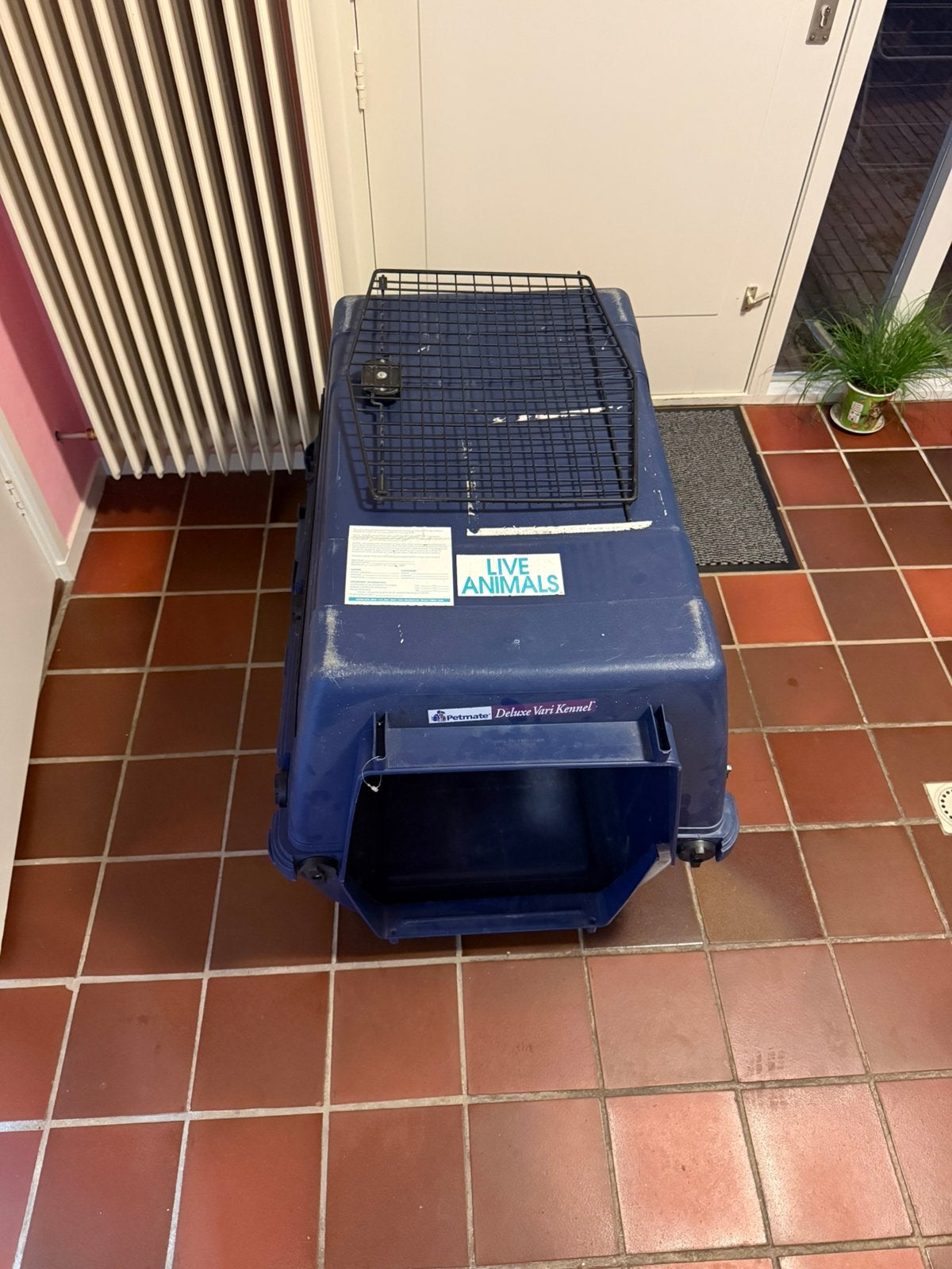 Honden bench geschikt voor vliegtuig, Dieren en Toebehoren, Ophalen, Gebruikt