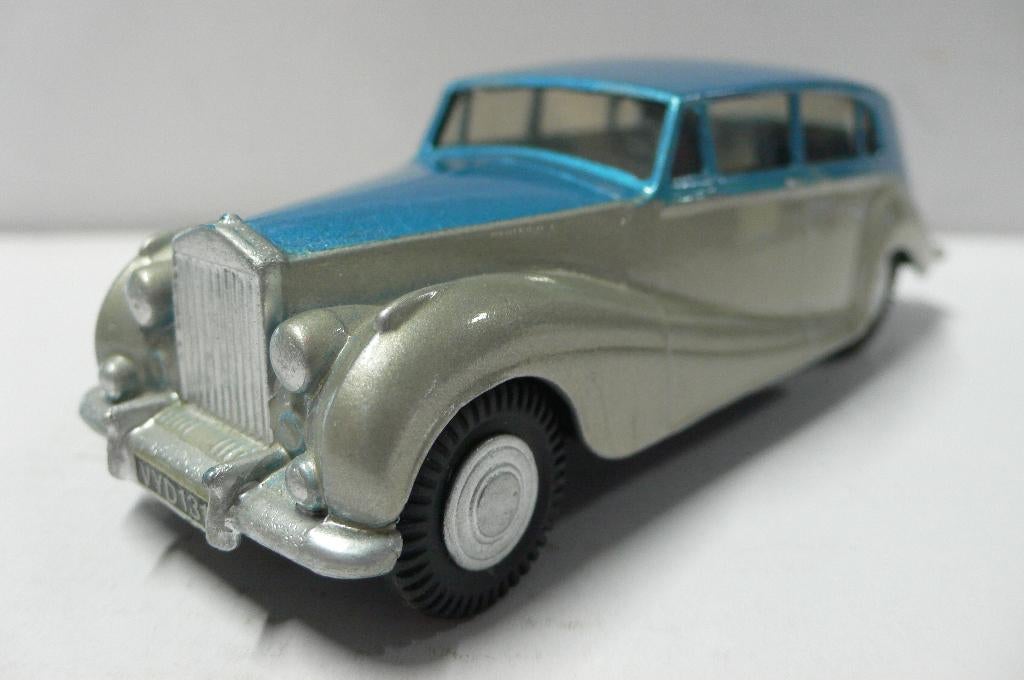 rolls royce silver wraith  pp copy/ spot on replica  1/42, Hobby en Vrije tijd, Modelauto's | 1:43, Verzenden, Nieuw, Auto, Overige merken