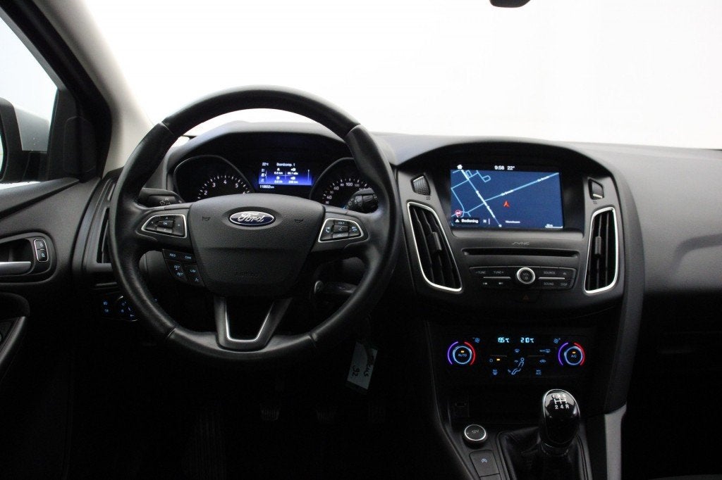 Ford FOCUS 1.0 Edition - Carplay, Cruise, Clima, PDC GERESER, Auto's, Ford, 125 pk, Gebruikt, Euro 6, Met garantie (alle)