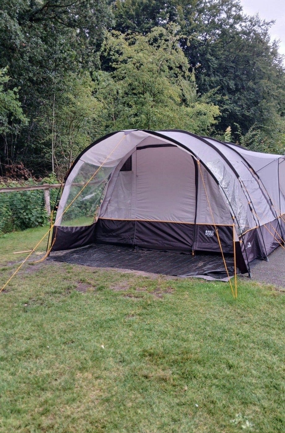 Poplar 400 Familietent - Zo goed als nieuw!, Ophalen of Verzenden, Zo goed als nieuw, Tot en met 4