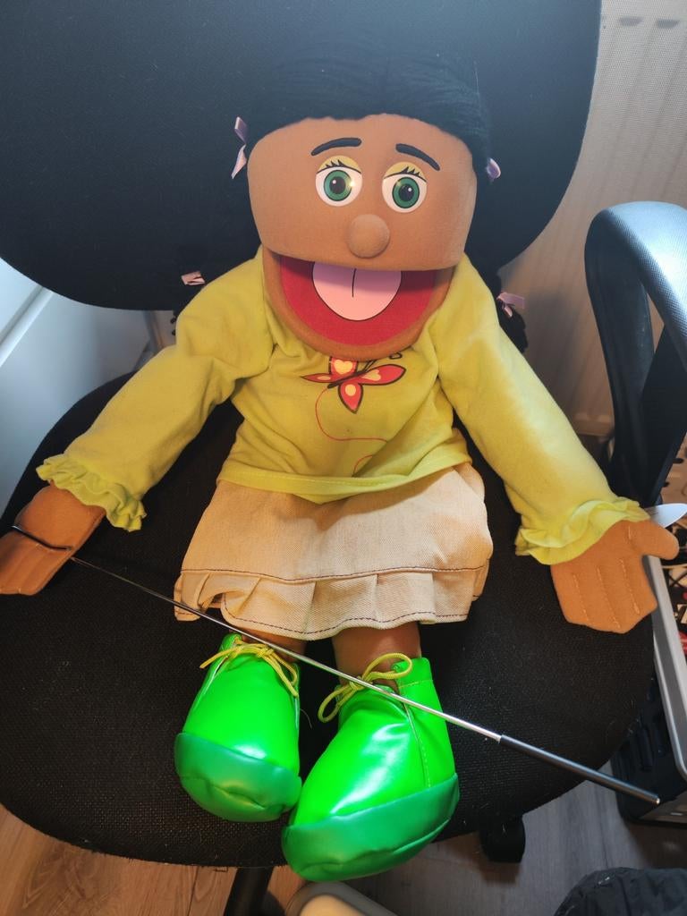 Handpop Jasmine van Sillypuppets - 60 cm, Ophalen of Verzenden, Zo goed als nieuw, Overige typen
