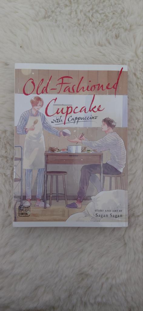 Old-fashioned cupcake with cappuccino, Ophalen of Verzenden