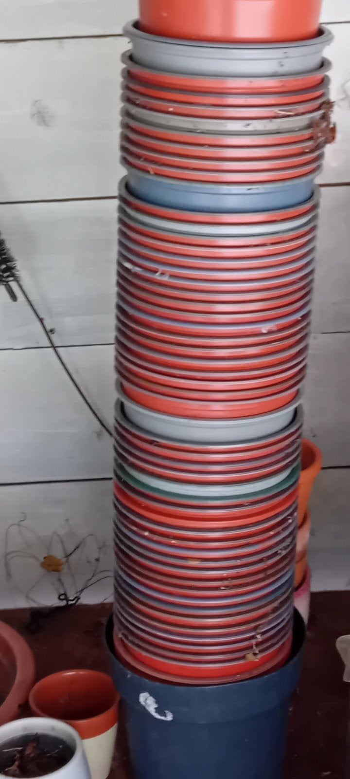 Grote stapel binnenpotten, kweekpotten., Tuin en Terras, Bloempotten, Ophalen, Kunststof, Gebruikt, Rond