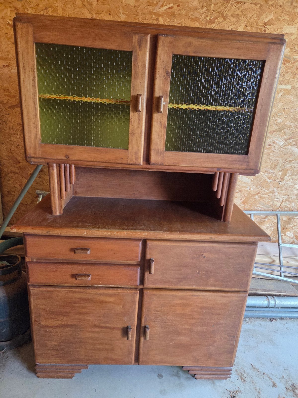 Retro buffetkast, Ophalen