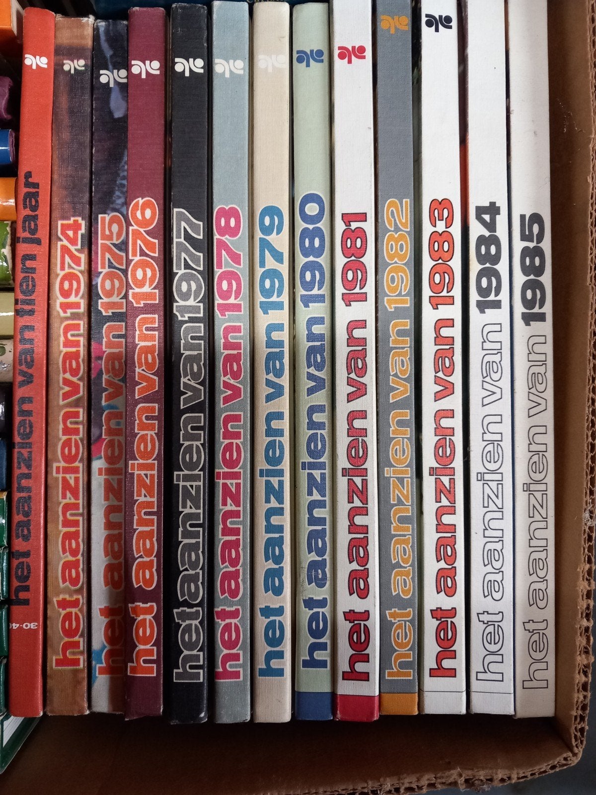 Het Aanzien van 1974-1985 (12 delen), Boeken, Ophalen of Verzenden, Gelezen, Overige typen