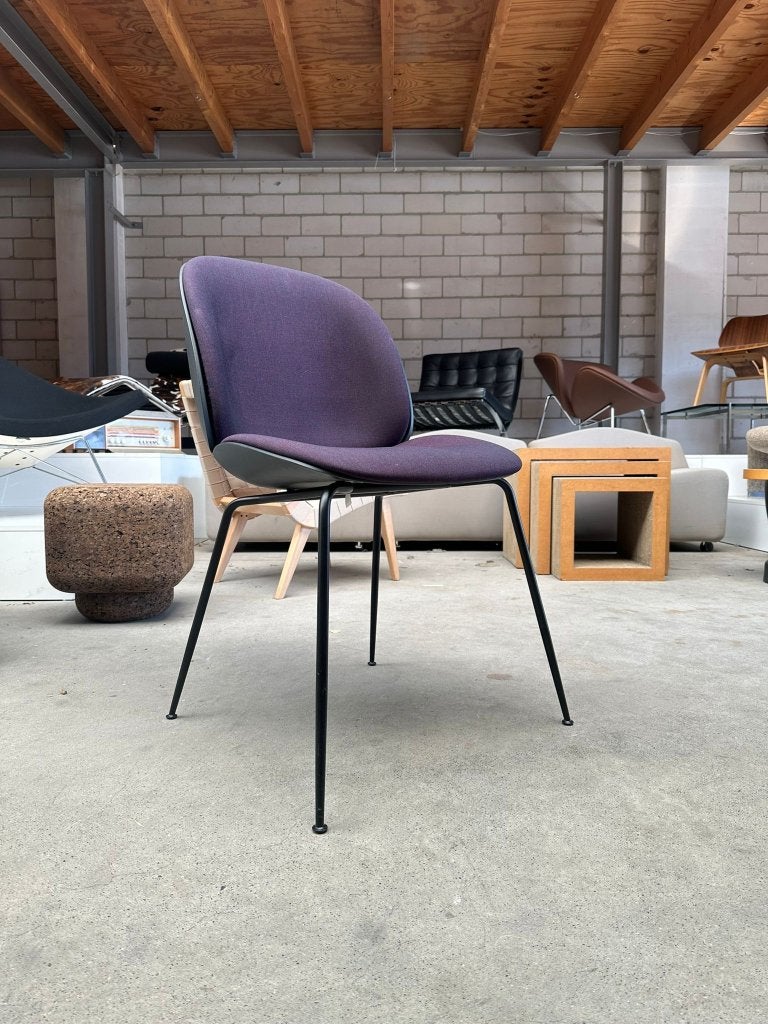 Gubi Beetle chair (voorraad: 5), Ophalen, Stof, Overige kleuren, X