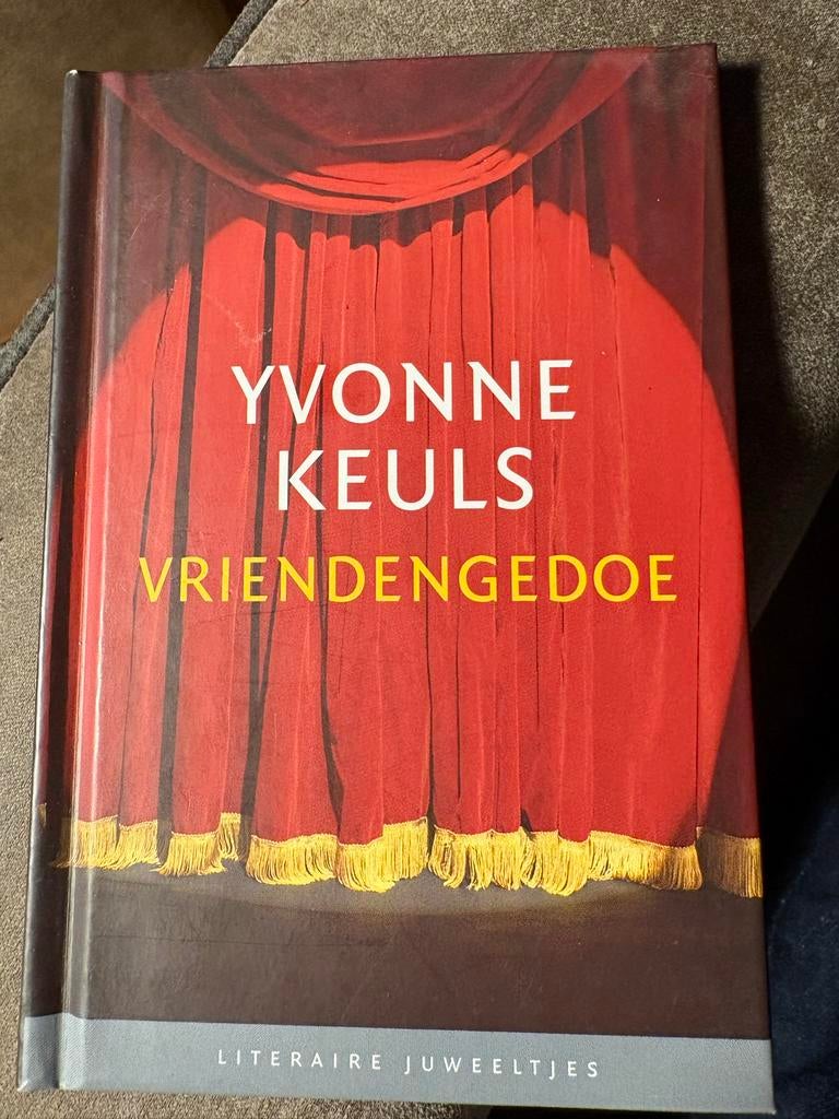 Vriendengedoe - Yvonne Keuls, Ophalen of Verzenden, Gelezen, Nederland