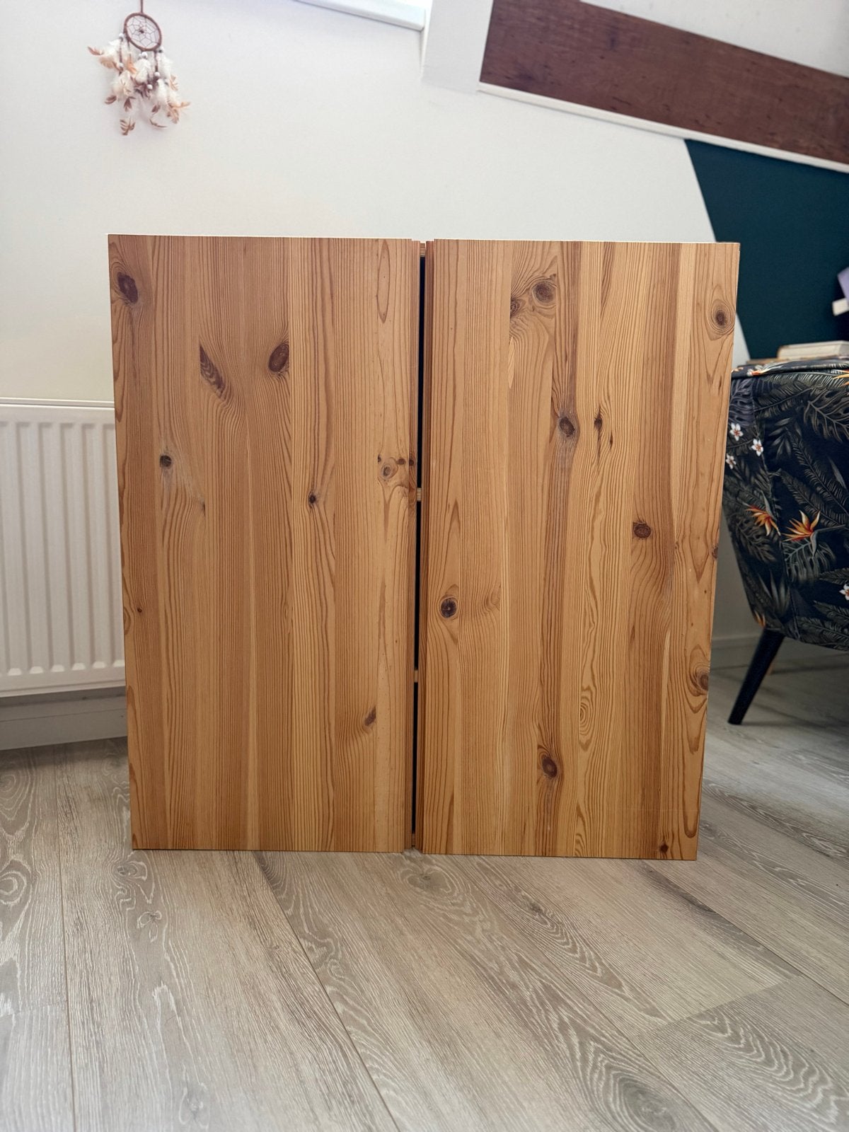 Houten kastje Ivar met twee deuren en twee planken, Ophalen, Gebruikt