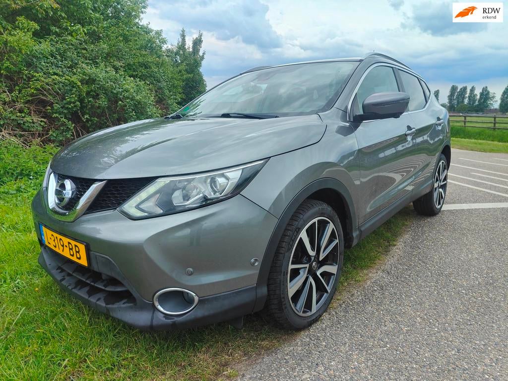 Nissan Qashqai 1.2 Connect Edition, Auto diversen, Schadeauto's, Automaat, SUV of Terreinwagen, Zilver of Grijs, Benzine