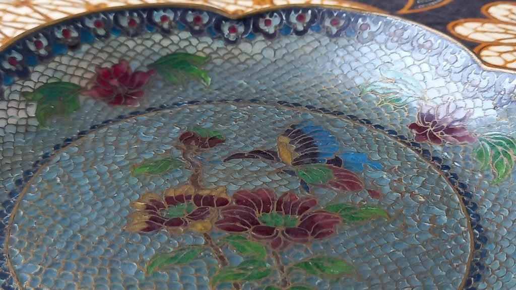 Prachtige antieke Chinese schotel van glas cloisonne 15,2 cm, Antiek en Kunst, Handgemaakt, Ophalen of Verzenden, China, Meerkleurig