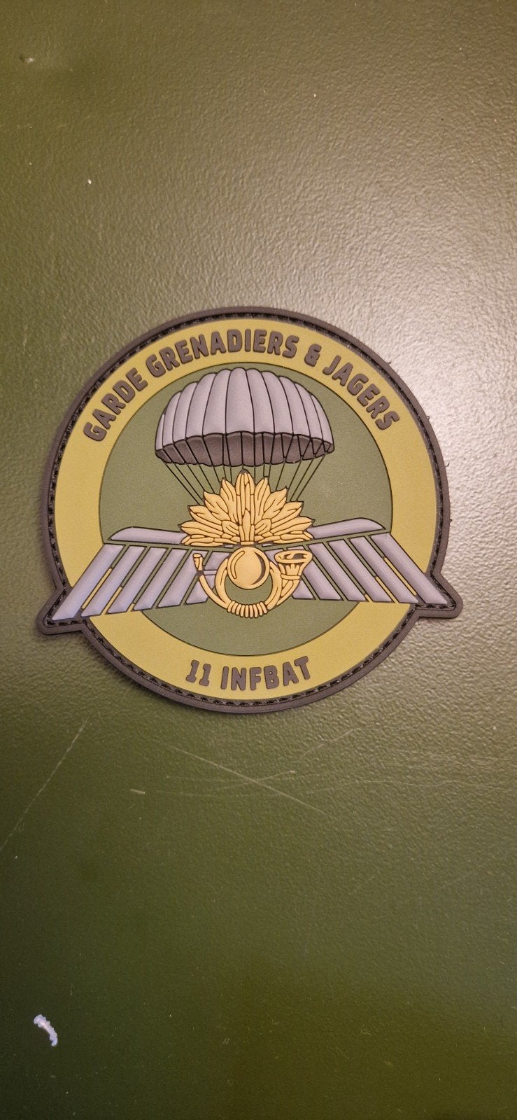 Badge luchtmobiele brigade, Ophalen of Verzenden, Landmacht, Nederland, Embleem of Badge