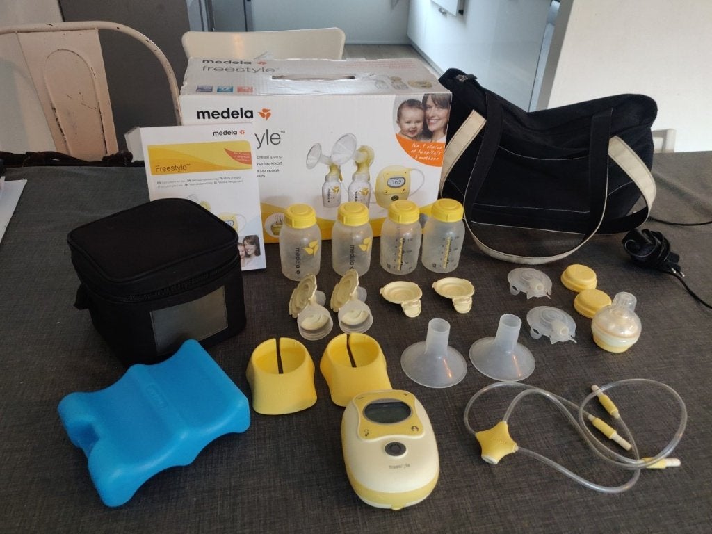 Medela Freestyle dubbele borstkolf + kolftas + koeltasje, Kinderen en Baby's, Ophalen of Verzenden, Borstkolf