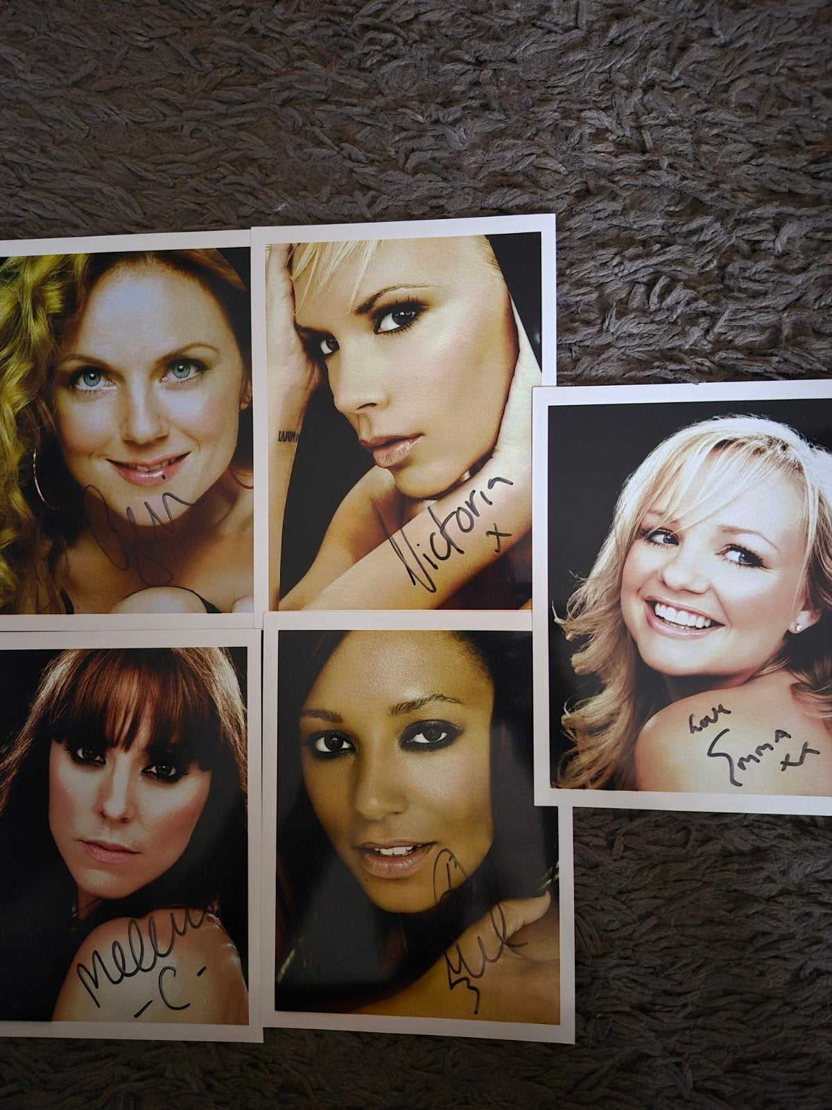 Gesigneerde Spice Girls foto's - Set van 5, Verzamelen, Ophalen of Verzenden, Zo goed als nieuw, Foto of Kaart, Gesigneerd