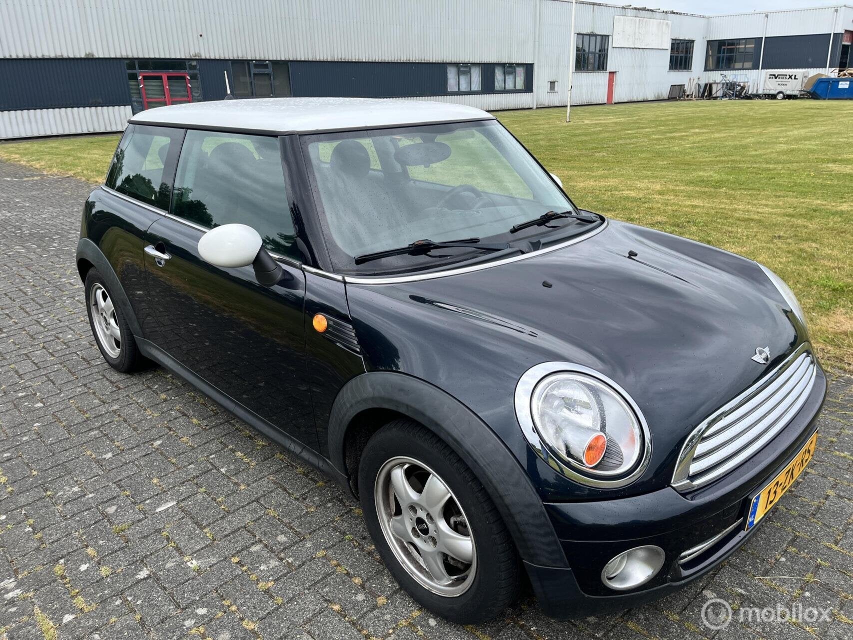 Mini 1.6 Cooper / APK / NAP / Airco / 6-Bak / Goed onderhoud, Auto's, Voorwielaandrijving, Stof, Gebruikt, 4 cilinders