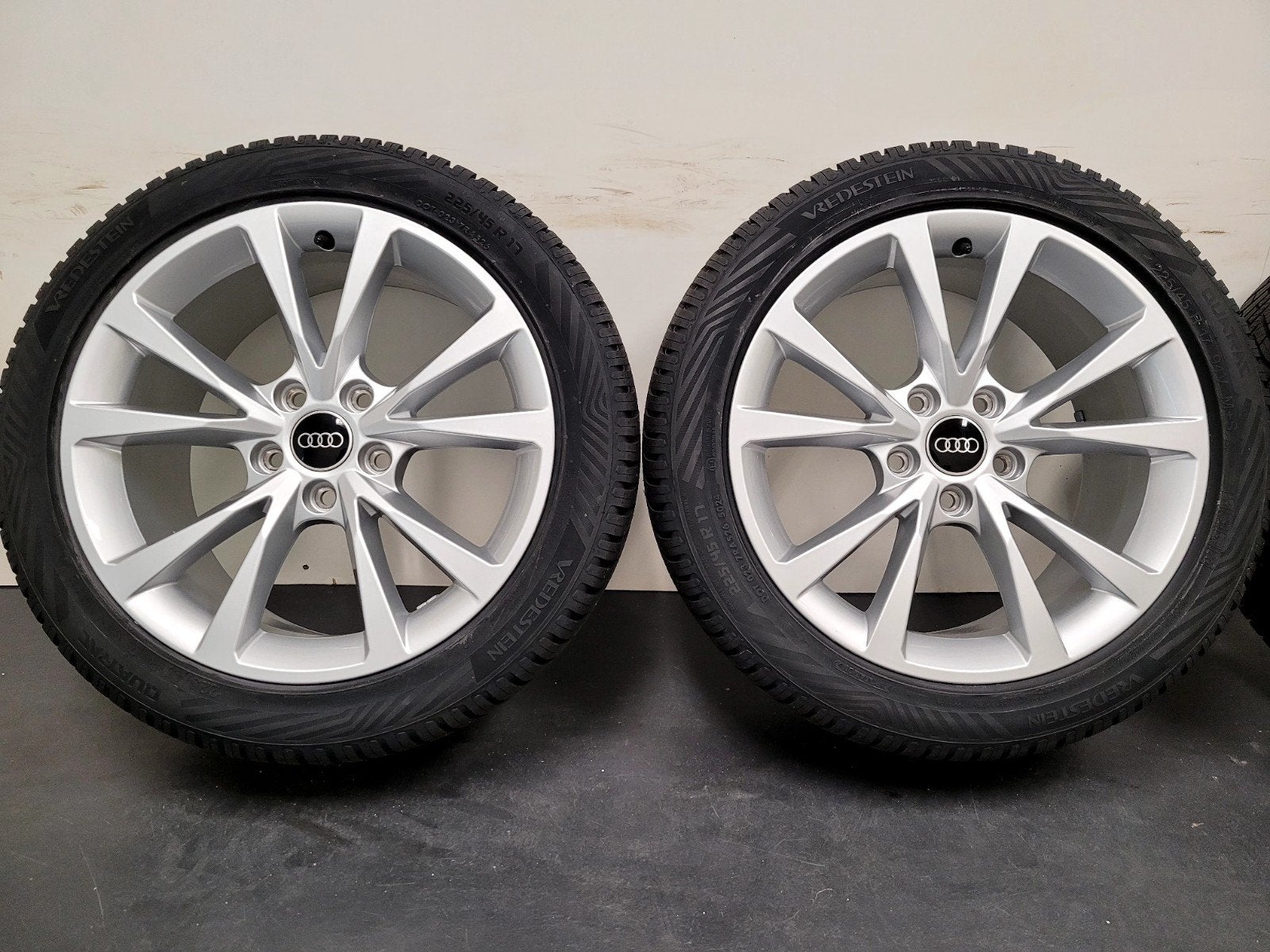 Nieuw 17 inch audi A3 velgen 225 45 17 al sea  seat skoda vw, Ophalen, Banden en Velgen, Nieuw, 17 inch