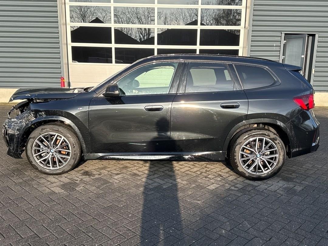 BMW X1 SDrive18d, M-Sportpakket, harman kardon, alcantara, n, 1995 cc, 4 cilinders, 150 pk, Zwart
