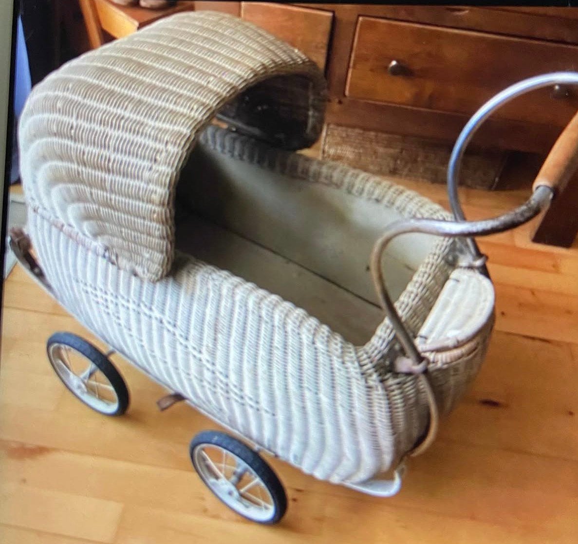 ANTIEK poppenwagen etalage kinderkamer winkel kinderwagen, Ophalen