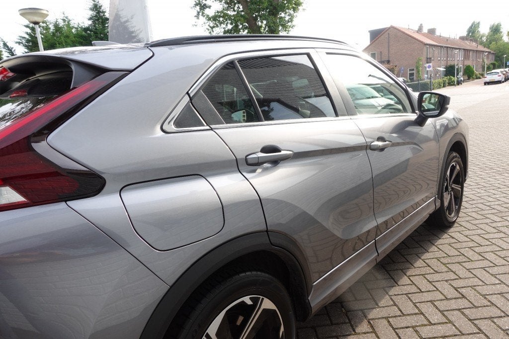 Mitsubishi ECLIPSE CROSS 2.4 PHEV INSTYLE Panorama Trekhaak, 4 cilinders, 120 €/maand, Bedrijf, Vierwielaandrijving