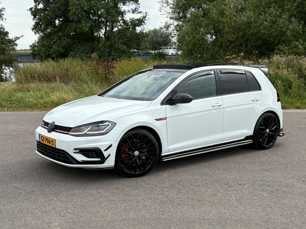 Volkswagen Golf 2.0 TSI GTI Performance PANO CARPLAY HONINGG, Automaat, Automatische klimaatregeling, Gebruikt, 4 cilinders