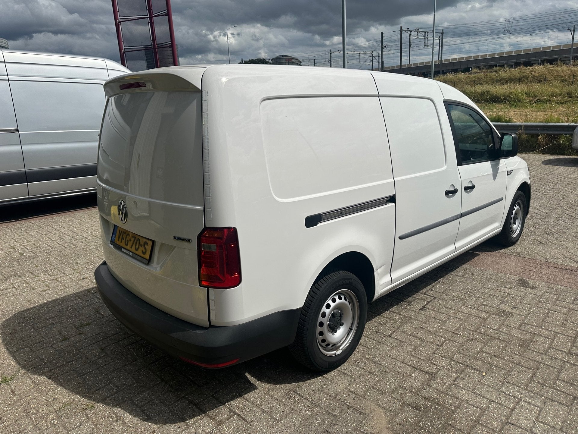 Volkswagen Caddy 1.4 TGI L2H1 EcoFuel Maxi Comfortline, Voorwielaandrijving, Gebruikt, Euro 6, 4 cilinders