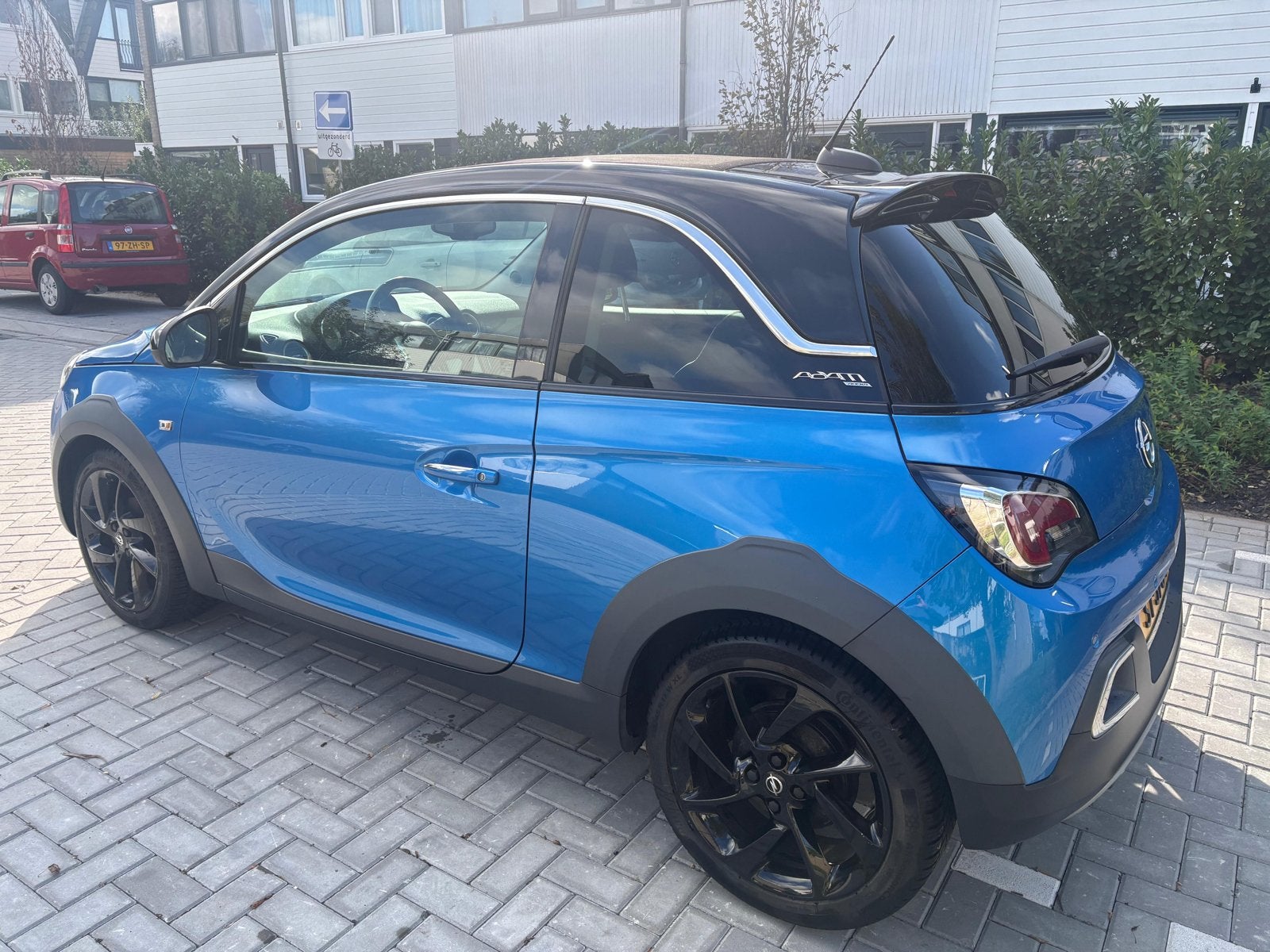 Opel ADAM 1.0 Turbo Rocks - prachtig en in zeer goede staat, Voorwielaandrijving, ADAM, 40 €/maand, Zwart