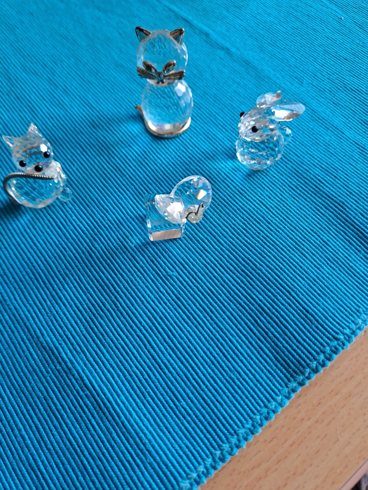 Swarovski kristallen beeldjes - Kat, poesje Vlinder, Konijn, Ophalen of Verzenden, Zo goed als nieuw, Modern, Wit