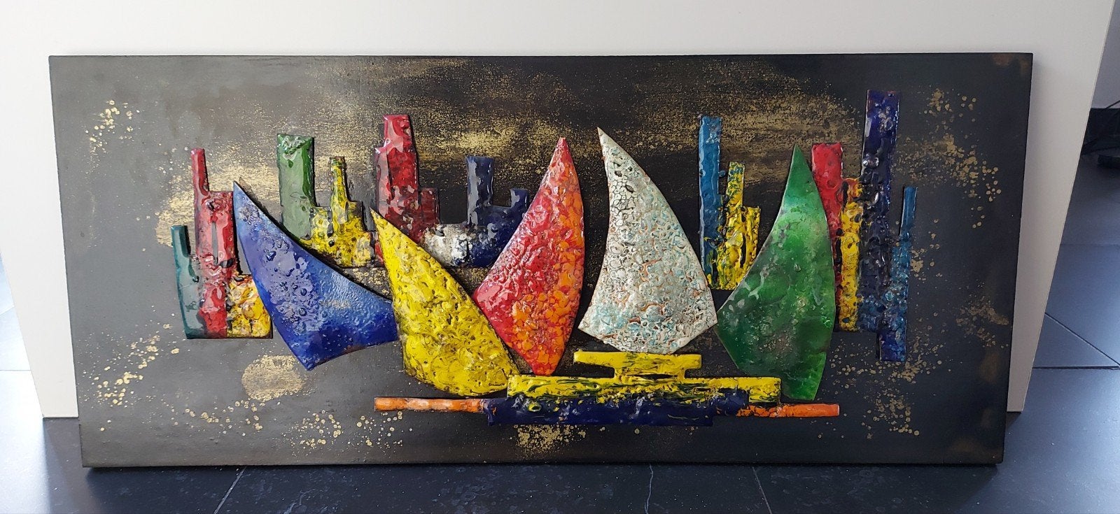 3D Emaille kunstwerk met wolkenkrabbers en zeilen 80x35 cm, Ophalen