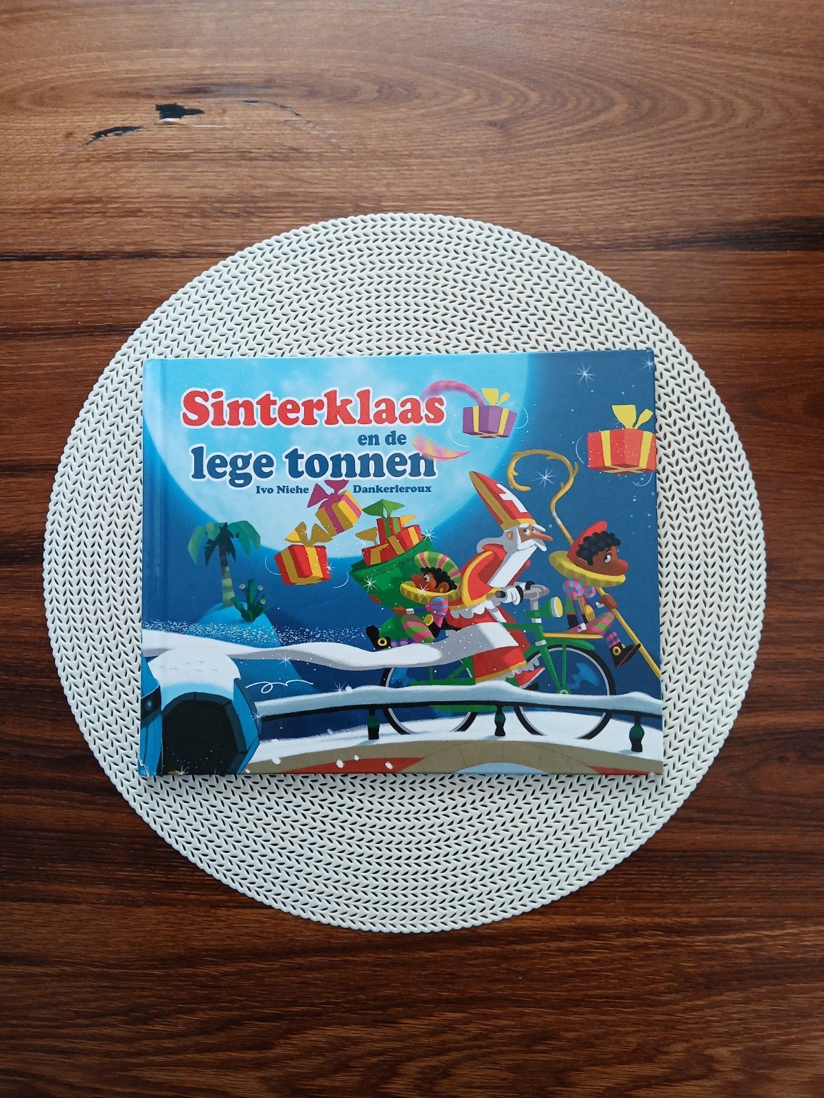 Ivo Niehe- Sinterklaas en de lege tonnen, Ophalen of Verzenden, Ivo Niehe