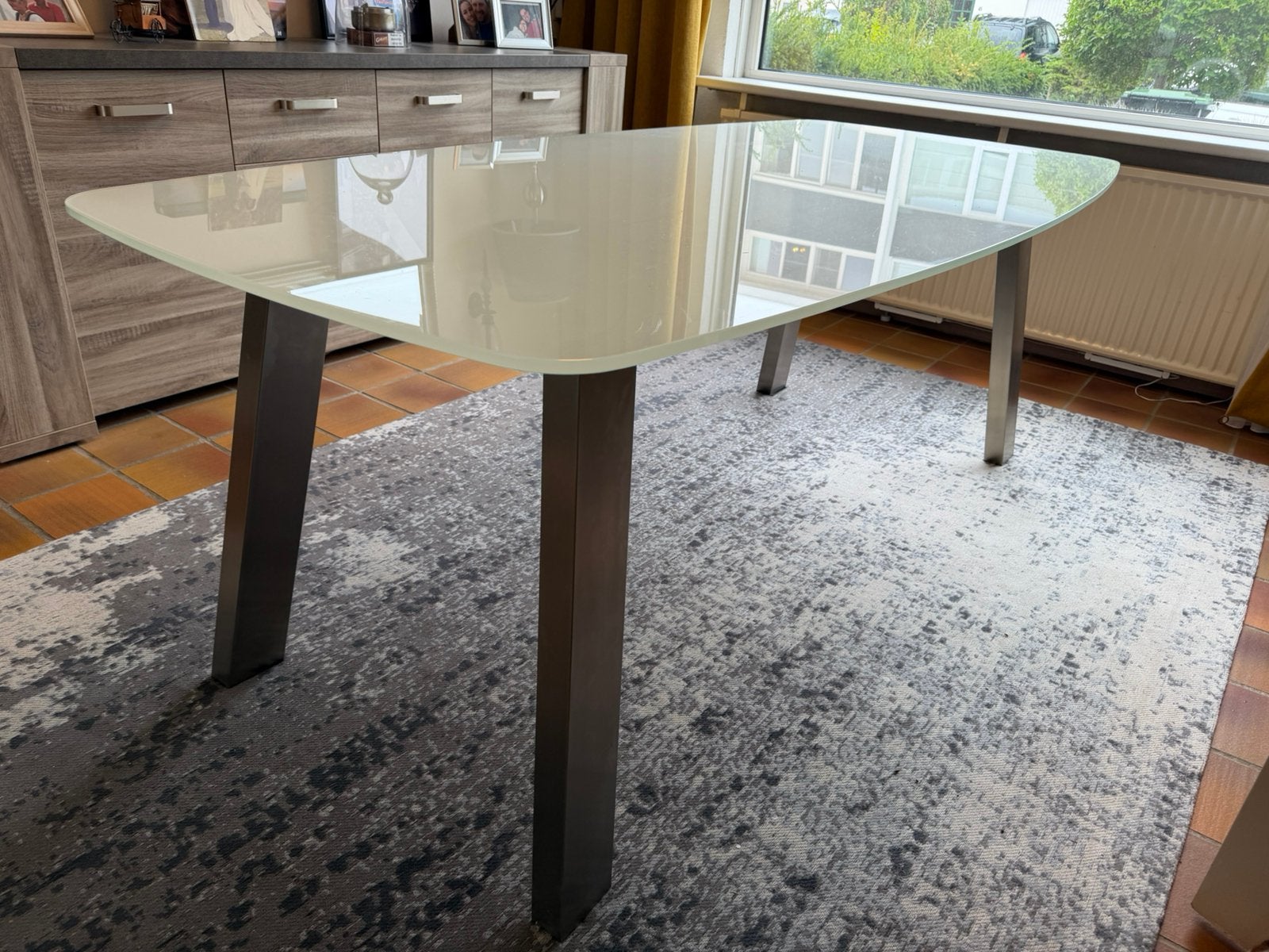 Eetkamertafel. Z.g.a.n., Ophalen, 200 cm of meer, 50 tot 100 cm, Zo goed als nieuw