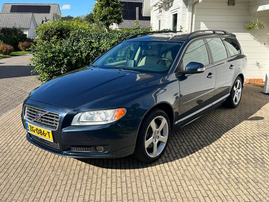 Volvo V70 2.5 T 230pk 2009 Momentum, Auto's, 1800 kg, Beige, Blauw, 2521 cc