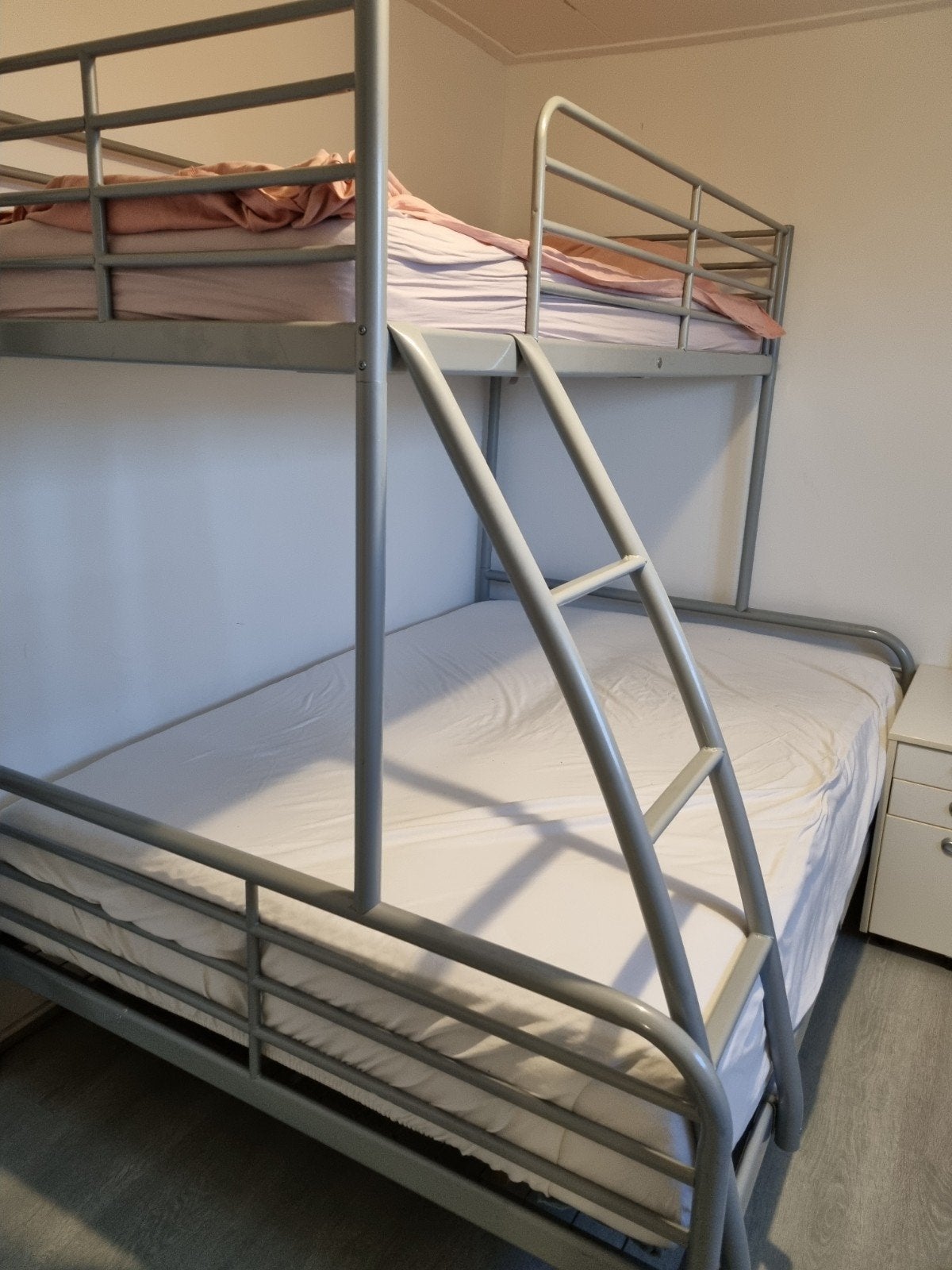stapel bed €85,, Ophalen, Tweepersoons, 90 cm, Stapelbed