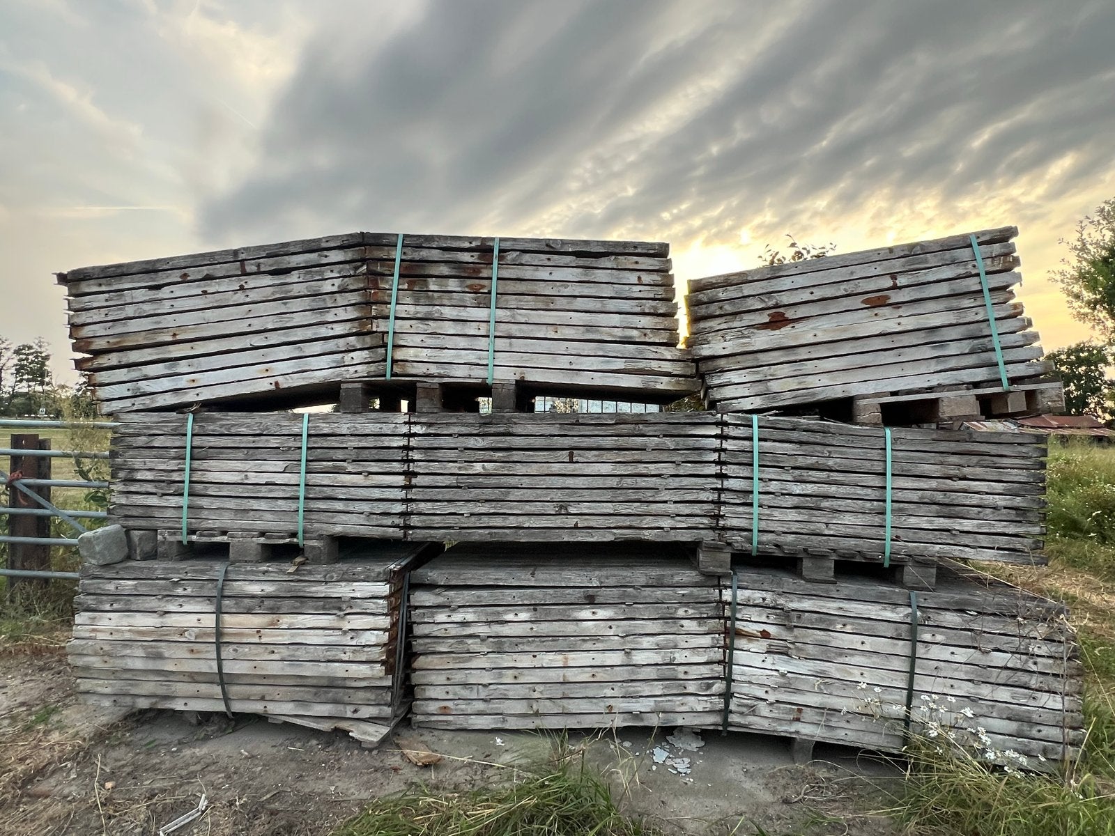 Grote partij steenschotten- Ideaal voor diverse projecten, Doe-het-zelf en Verbouw, Hout en Planken, Ophalen, Gebruikt, 25 tot 50 mm