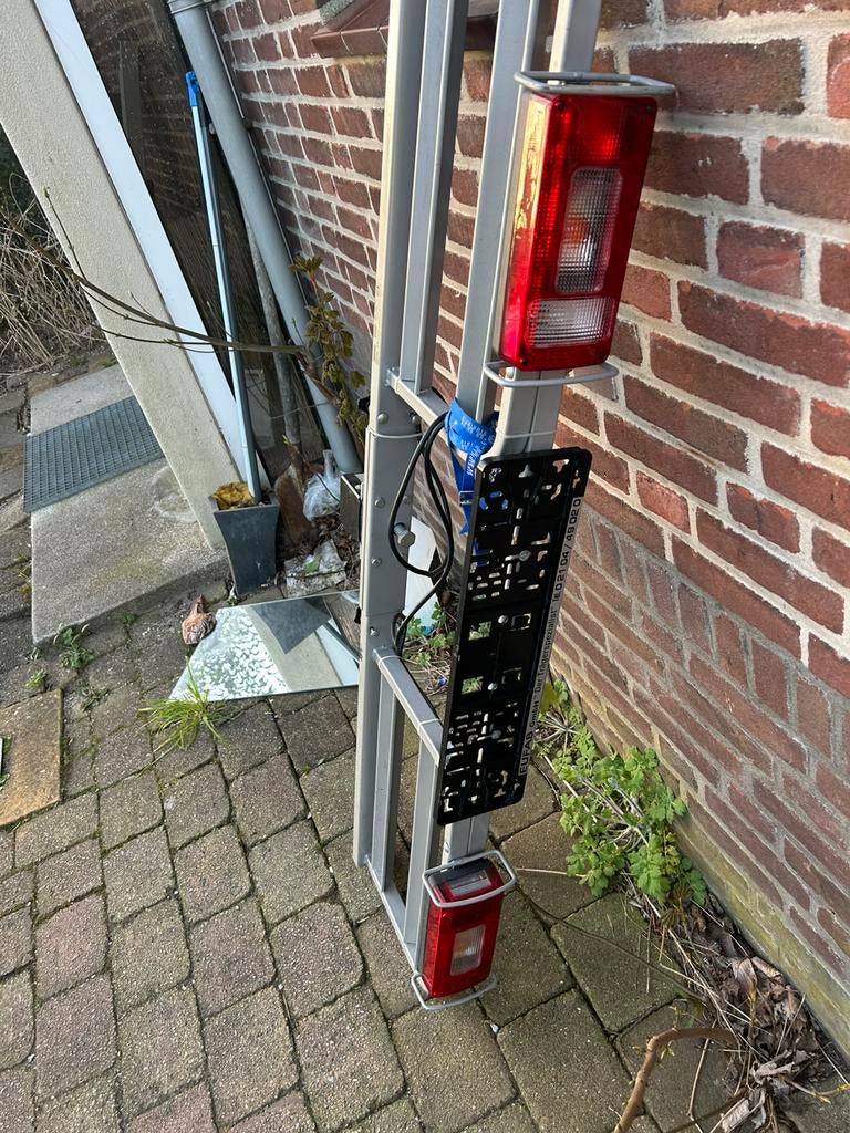 mooie bijna nieuwe fietsedrager, Ophalen, Zo goed als nieuw